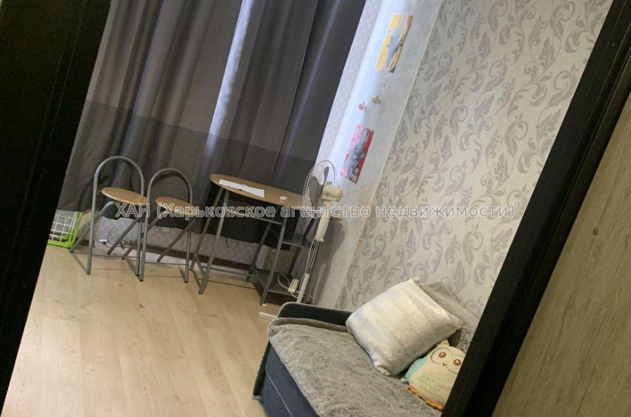 Продам квартиру, Героев Харькова просп. , 1  ком., 28 м², капитальный ремонт 