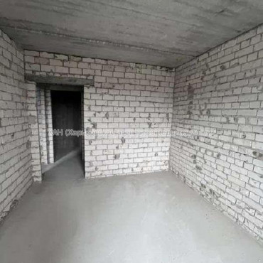 Продам квартиру, Шевченко ул. , 1  ком., 40 м², без внутренних работ 