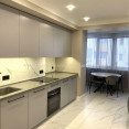 Продам квартиру, Малиновская ул. , 2 кім., 76 м², евроремонт 