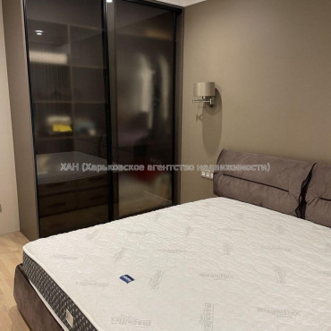 Продам квартиру, Малиновская ул. , 2 кім., 76 м², евроремонт 