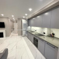 Продам квартиру, Малиновская ул. , 2  ком., 76 м², евроремонт 