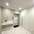 Продам квартиру, Малиновская ул. , 2  ком., 76 м², евроремонт 