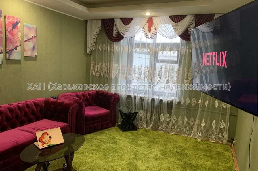 Продам квартиру, Григория Сковороды ул. , 2 кім., 60 м², косметический ремонт 