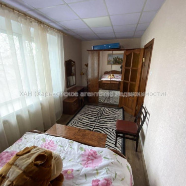 Продам квартиру, Малиновского ул. , 2  ком., 45 м², косметический ремонт 