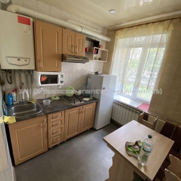 Продам квартиру, Малиновского ул. , 2  ком., 45 м², косметический ремонт 