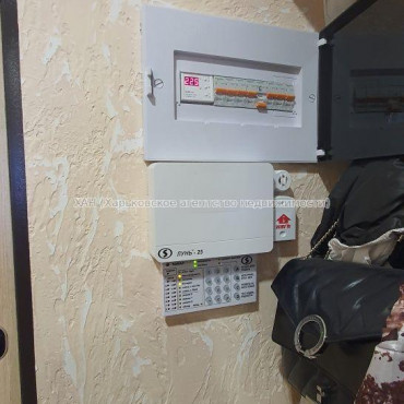 Продам квартиру, Льва Ландау просп. , 1 кім., 42 м², евроремонт 