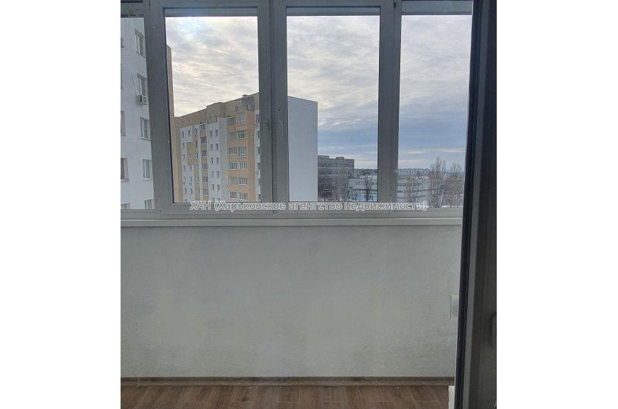 Продам квартиру, Льва Ландау просп. , 1 кім., 42 м², евроремонт 