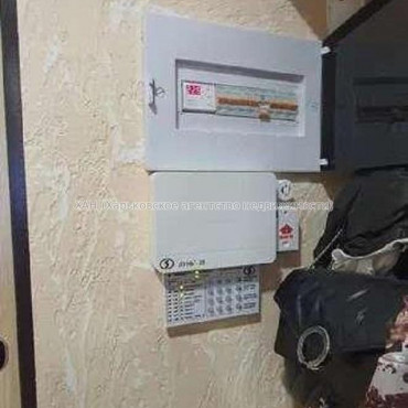 Продам квартиру, Льва Ландау просп. , 1 кім., 42 м², евроремонт 