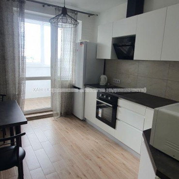 Продам квартиру, Льва Ландау просп. , 1 кім., 42 м², евроремонт 