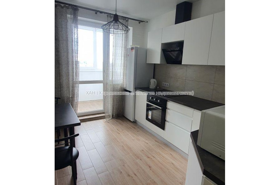 Продам квартиру, Льва Ландау просп. , 1  ком., 42 м², евроремонт 