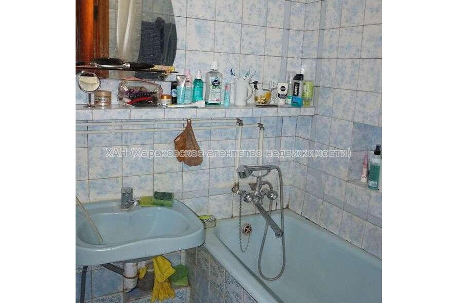 Продам квартиру, Аэрокосмический пр. , 3  ком., 71 м², косметический ремонт 