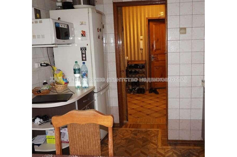 Продам квартиру, Аэрокосмический пр. , 3  ком., 71 м², косметический ремонт 