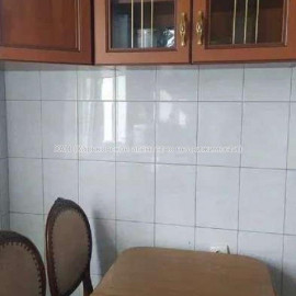 Продам квартиру, Тракторостроителей просп. , 3 кім., 73 м², косметический ремонт