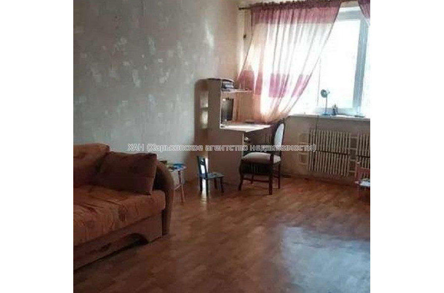 Продам квартиру, Тракторостроителей просп. , 3  ком., 73 м², косметический ремонт 