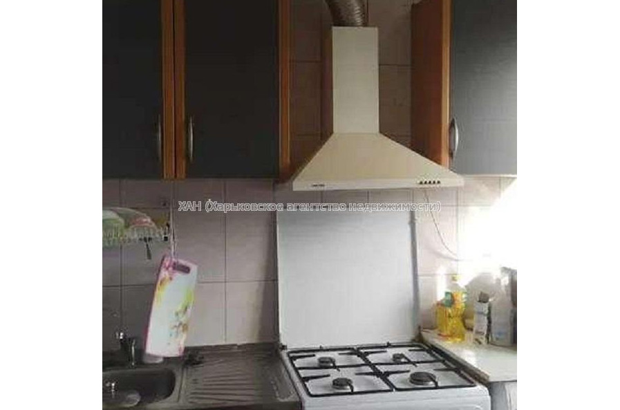 Продам квартиру, Тракторостроителей просп. , 3  ком., 73 м², косметический ремонт 