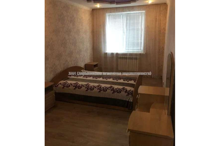 Продам квартиру, Гвардейцев Широнинцев ул. , 3 кім., 66 м², капитальный ремонт 