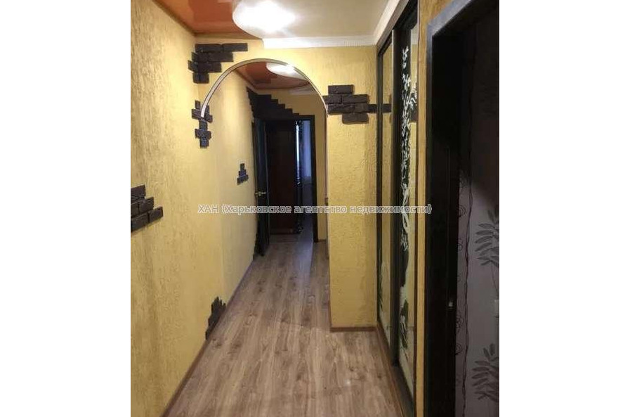 Продам квартиру, Гвардейцев Широнинцев ул. , 3 кім., 66 м², капитальный ремонт 