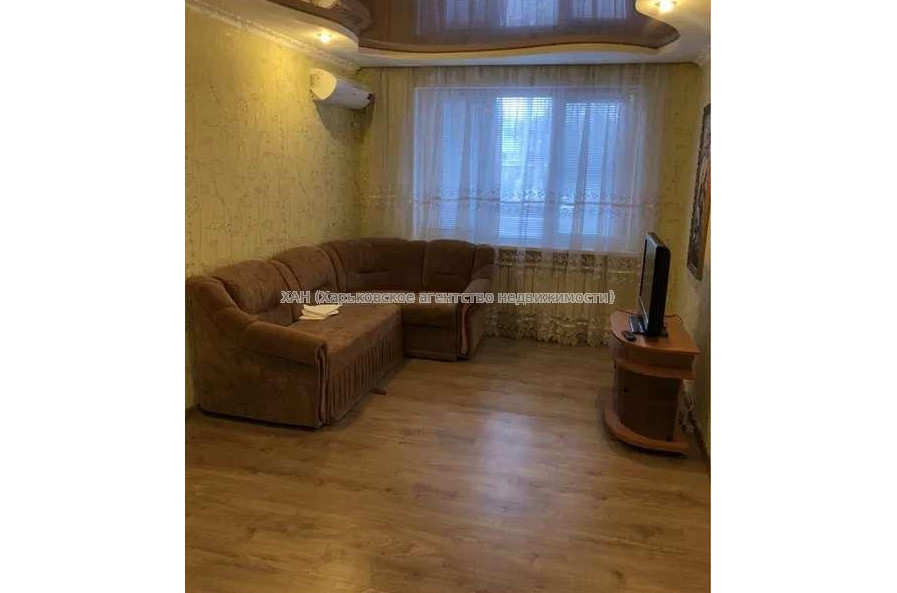 Продам квартиру, Гвардейцев Широнинцев ул. , 3 кім., 66 м², капитальный ремонт 