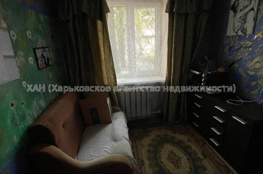 Продам квартиру, Харьковских Дивизий ул. , 2 кім., 21 м², косметический ремонт 