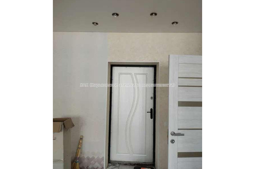 Продам квартиру, Казакевича ул. , 1  ком., 34 м², без отделочных работ 