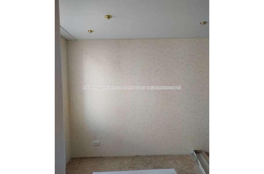 Продам квартиру, Казакевича ул. , 1  ком., 34 м², без отделочных работ 