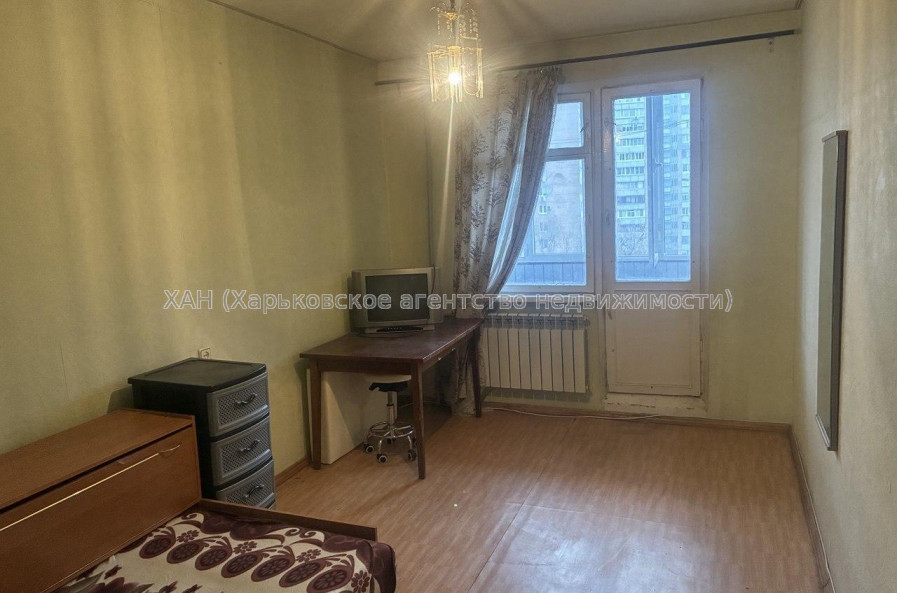 Продам квартиру, Аэрокосмический пр. , 46 , 3  ком., 60 м², косметический ремонт 