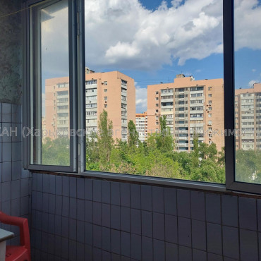 Продам квартиру, Аэрокосмический пр. , 46 , 3  ком., 60 м², косметический ремонт 