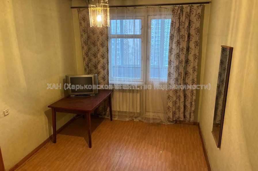 Продам квартиру, Аэрокосмический пр. , 46 , 3  ком., 60 м², косметический ремонт 