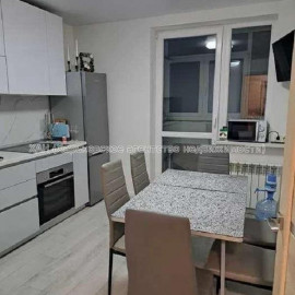 Продам квартиру, Мира ул. , 2  ком., 48 м², евроремонт