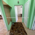 Продам квартиру, Защитников Украины пл. , 2  ком., 49 м², капитальный ремонт 