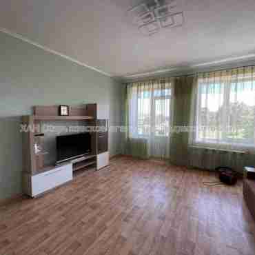 Продам квартиру, Защитников Украины пл. , 2  ком., 49 м², капитальный ремонт 