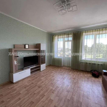 Продам квартиру, Защитников Украины пл. , 2 кім., 49 м², капитальный ремонт 