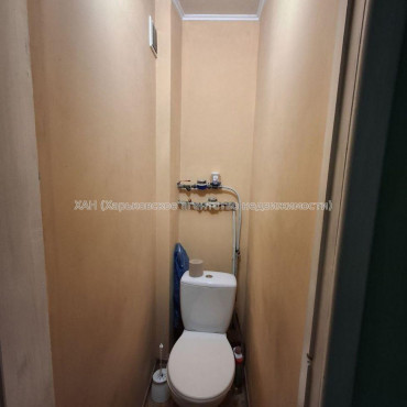 Продам квартиру, Защитников Украины пл. , 2 кім., 49 м², капитальный ремонт 