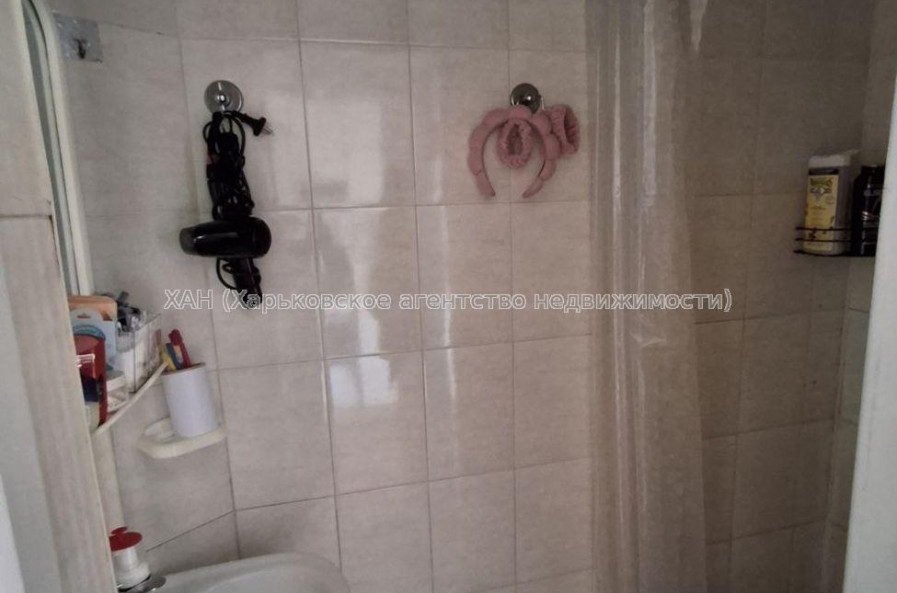 Продам квартиру, Защитников Украины пл. , 2 кім., 49 м², капитальный ремонт 