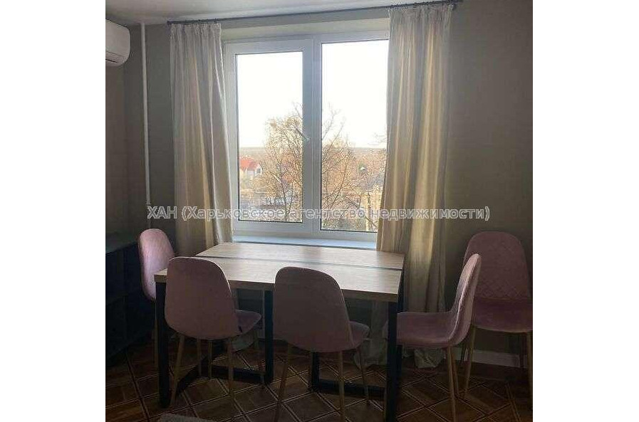 Продам квартиру, Чередниченковский пер. , 3  ком., 66 м², капитальный ремонт 