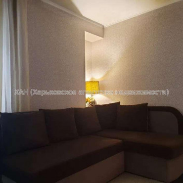 Продам квартиру, Льва Ландау просп. , 1  ком., 27 м², капитальный ремонт 