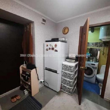 Продам квартиру, Льва Ландау просп. , 1  ком., 27 м², капитальный ремонт 