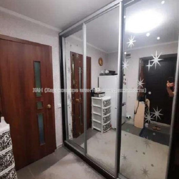 Продам квартиру, Льва Ландау просп. , 1  ком., 27 м², капитальный ремонт 