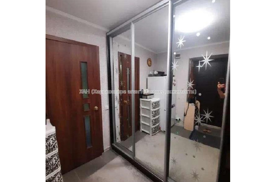 Продам квартиру, Льва Ландау просп. , 1  ком., 27 м², капитальный ремонт 