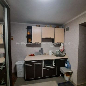 Продам квартиру, Льва Ландау просп. , 1  ком., 27 м², капитальный ремонт 