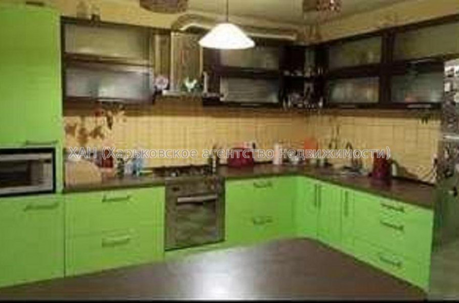 Продам квартиру, Отакара Яроша ул. , 3 кім., 90 м², капитальный ремонт 