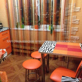 Продам квартиру, Амосова ул. , 4  ком., 65 м², капитальный ремонт