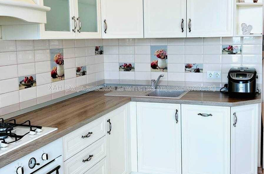 Продам квартиру, Чернышевская ул. , 2 кім., 71 м², авторский дизайн 