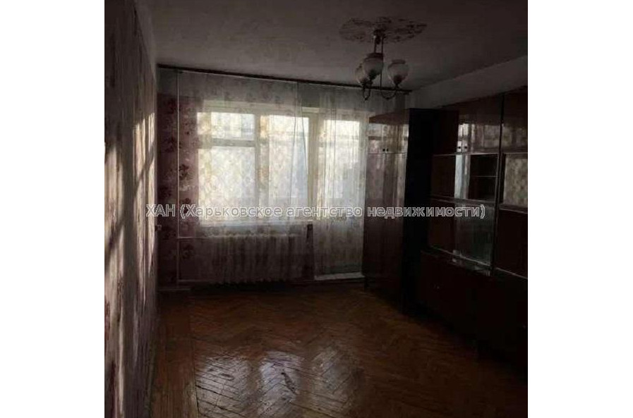 Продам квартиру, Светлая ул. , 1  ком., 32 м², советский ремонт 