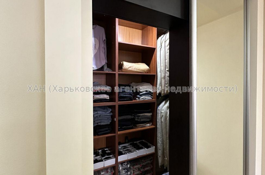 Продам квартиру, Победы просп. , 3  ком., 65 м², евроремонт 