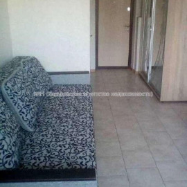 Продам квартиру, Шевченковский пер. , 1 кім., 20 м², капитальный ремонт