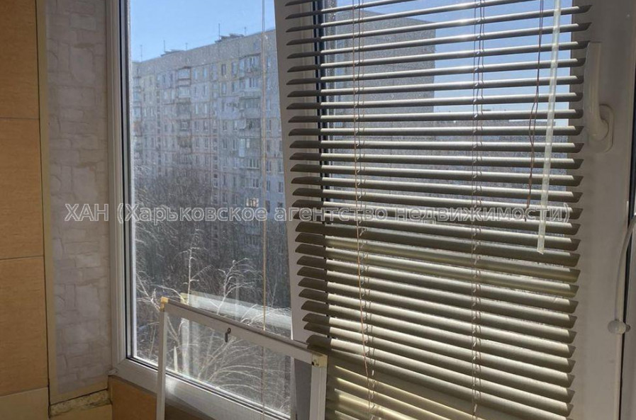 Продам квартиру, Холодногорская ул. , 3 кім., 68 м², косметический ремонт 