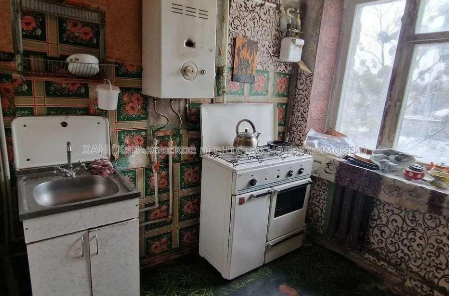 Продам квартиру, Науки просп. , 1  ком., 30 м², советский ремонт 