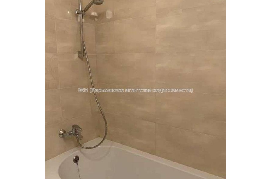 Продам квартиру, Олимпийская ул. , 2 кім., 90 м², евроремонт 
