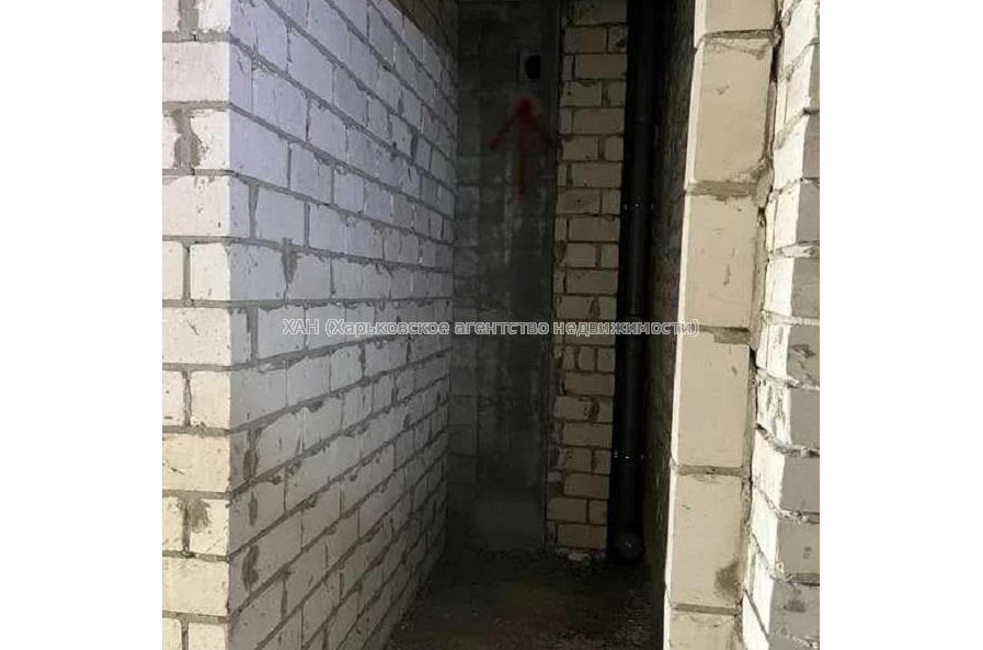 Продам квартиру, Шевченковский пер. , 2  ком., 56 м², без внутренних работ 